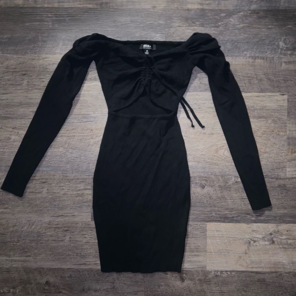 Black LongSleeve BodyCon Dress w/ Stomach Area CutOut